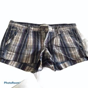 Ruehl No. 925 Blue & Pink Plaid Cotton Shorts